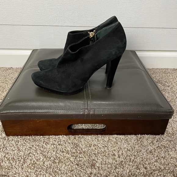 DVF Black Suede Heeled Booties Size 8 1/2 - Picture 2 of 12